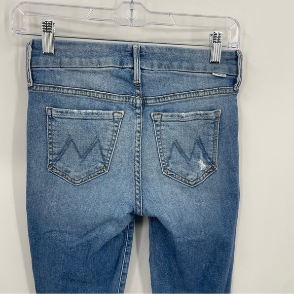 MOTHER The Looker Ankle Fray Skinny Jeans in Love Gun Distressed Light Wash 25 - Picture 5 of 13